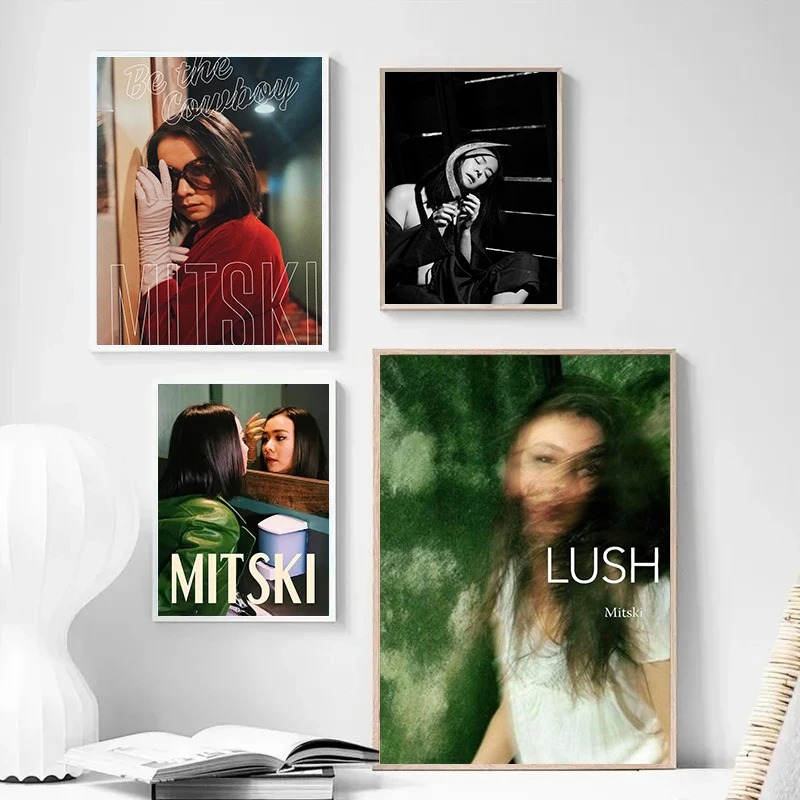 American Pop Singer MITSKI Art - Musical Instrument Painting 评论和价格