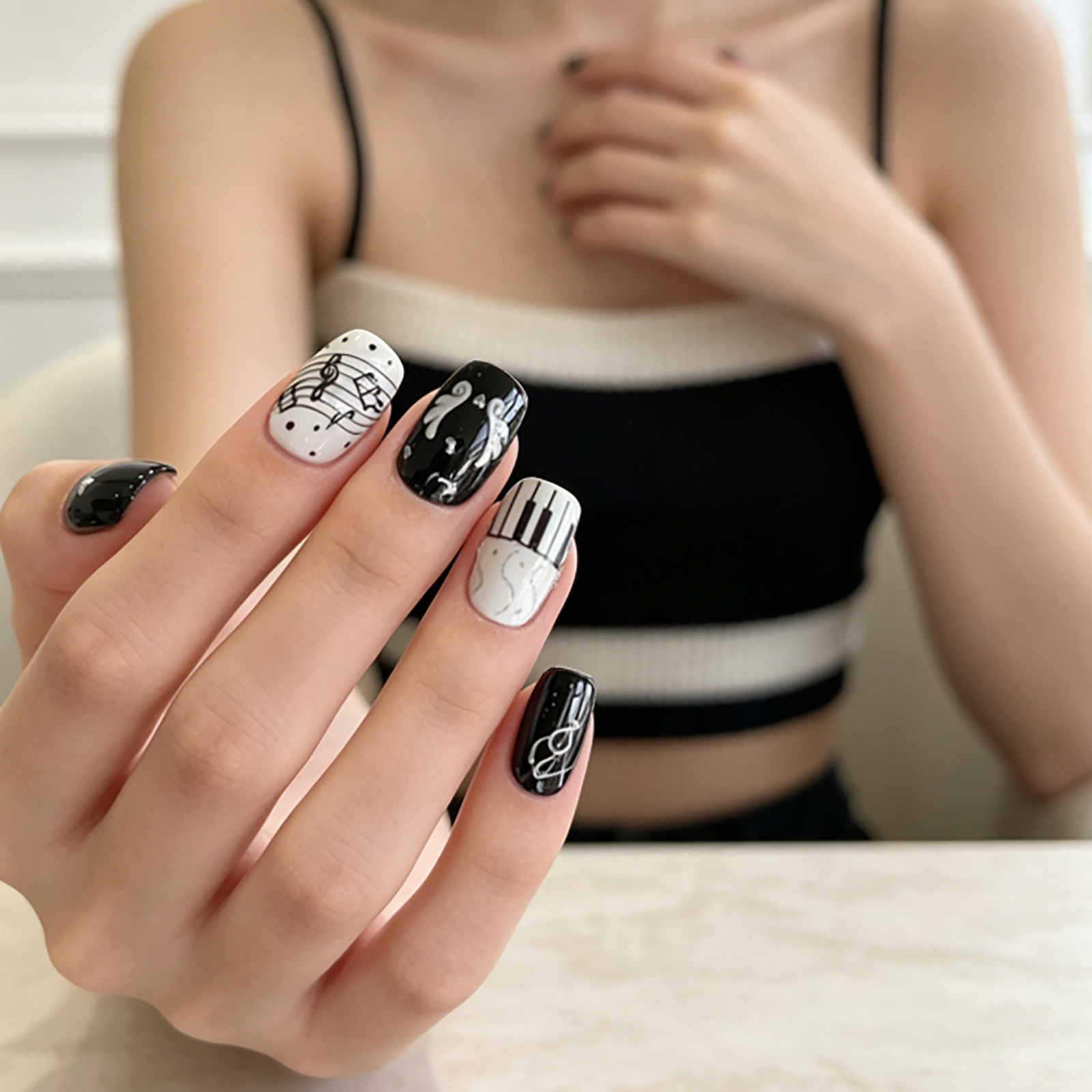 Black White Piano Note Nail St - Musical Instrument Painting 评论和价格